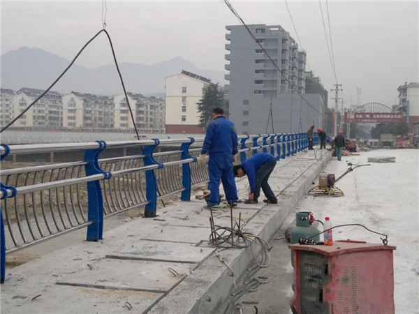 景德镇不锈钢复合管护栏常见问题及解决方案